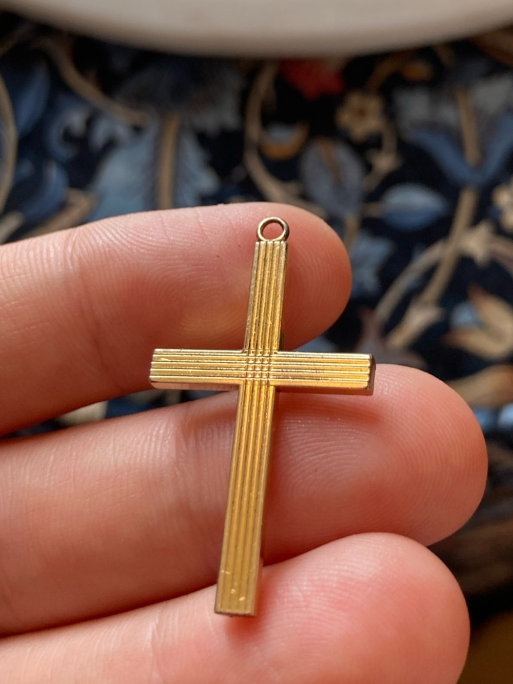 Art Deco 10K Gold-Filled Floral Engraved & Deco Detail Cross Pendant - Picture 10 of 13